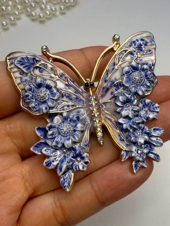 Anthropologie Jewelry - Elegant Blue and Gold Butterfly Brooch